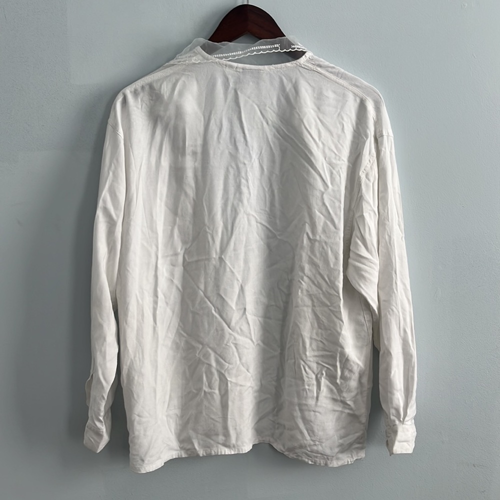 White Button Down Top Lace Collar - image 5